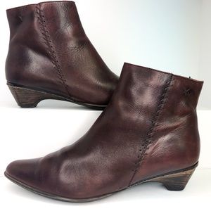 Pikolinos Brown Booties with side stitch 9.5